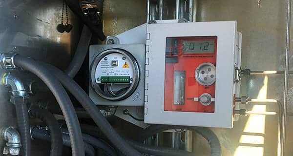 permanent mount h2s analyzer performing continuous readings