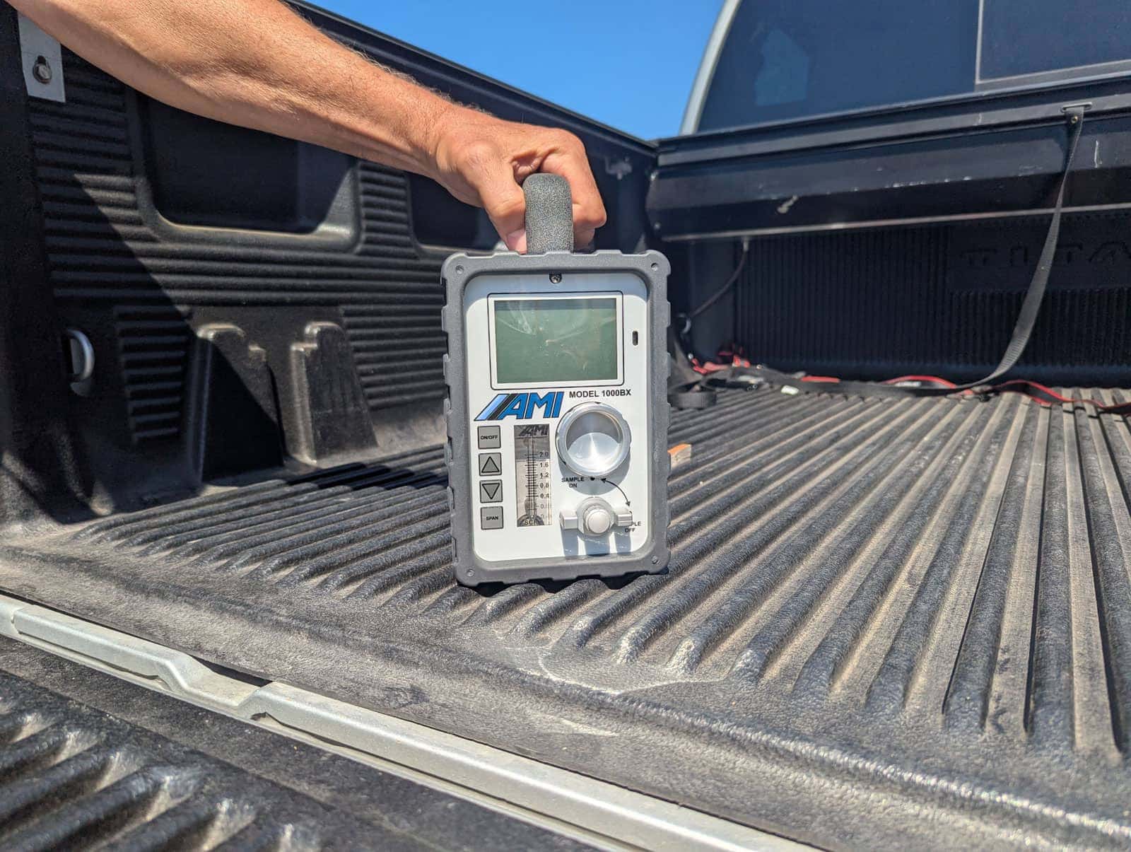 Model 1000BX in the Field Model 1000BX in the Field